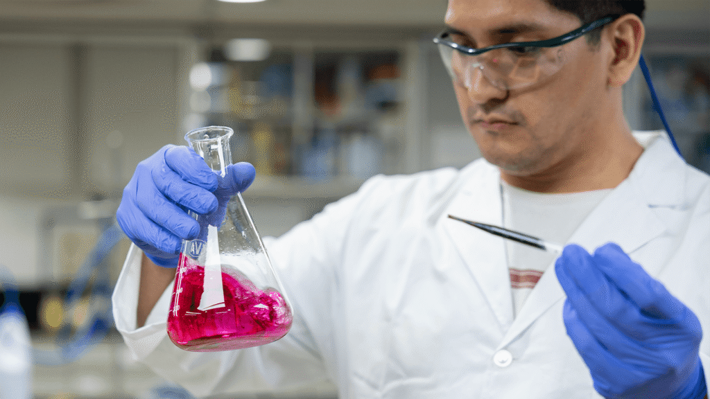 Tecnología para proteger lo esencial Grupo Ayudín